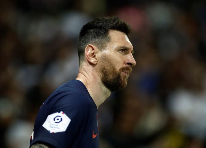 Lionel Messi dari Paris St Germain bereaksi REUTERS