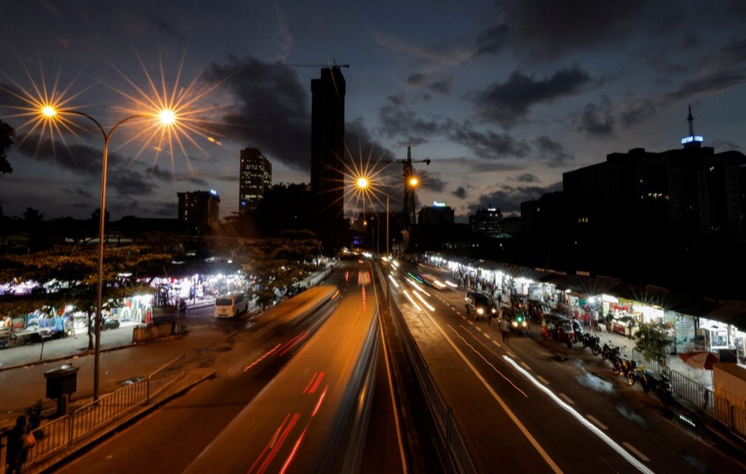 Pemandangan umum cakrawala kota, di tengah krisis ekonomi negara itu di Kolombo, Sri Lanka, 19 April 2022. (Foto: Reuters)