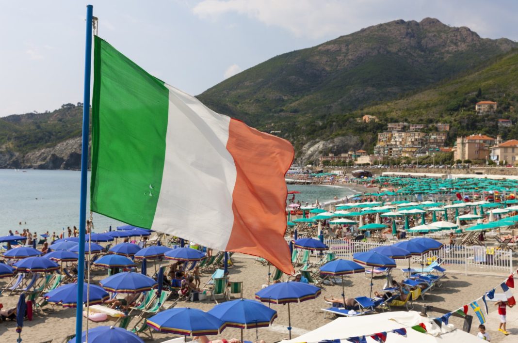 Sebuah pantai di Levanto, Italia, dalam file foto tak bertanggal ini. (Getty Images, File Foto)