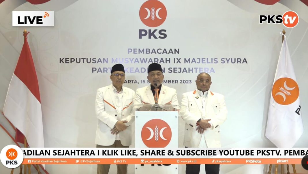 Ketua Umum Partai Keadilan Sejahtera (PKS), Ahmad Syaikhu saat menyampaikan hasil keputusan MMS ke-IX, pada Jum'at (15/9/2023). (Foto: tangkapan layar YouTube PKS TV)