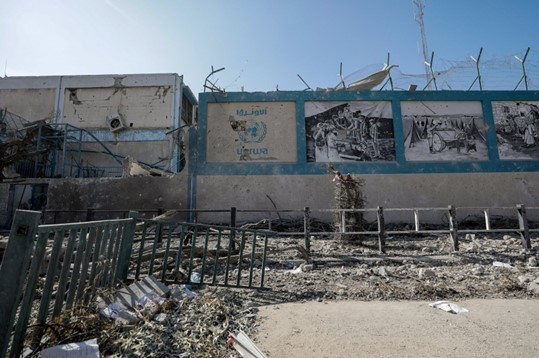 Serangan Israel Melumpuhkan Ekonomi dan Infrastruktur Daerah Gaza