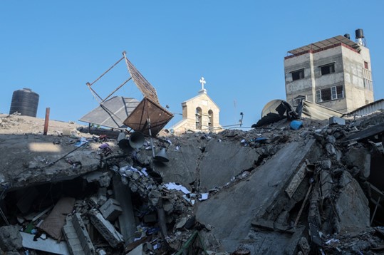 Korban Tewas di Gaza Mencapai 4.137 setelah Israel Lakukan Pemboman di Gereja