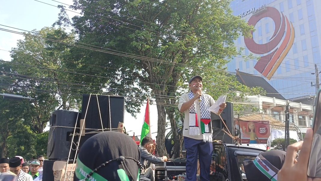 Aksi solidaritas Jambi untuk Palestina, Orator Bacakan Puisi Dramatis