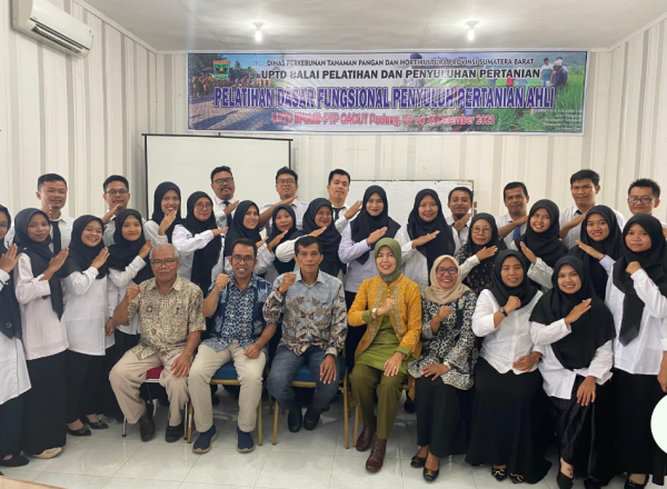 Kepala UPT Kementan Tutup Pelatihan Dasar Fungsional Penyuluh Pertanian Ahli Kerjasama dengan Pemprov Sumatera Barat