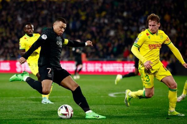 Mbappe dan Hernandez Bantu PSG Menang atas Nantes, Memperkuat Posisi Teratas di Ligue 1