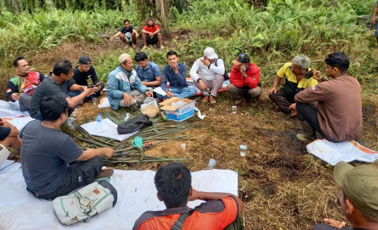 Lawan Pencaplokan, Masyarakat Rantau Karya Tanjabtim Duduki Kembali Lahan