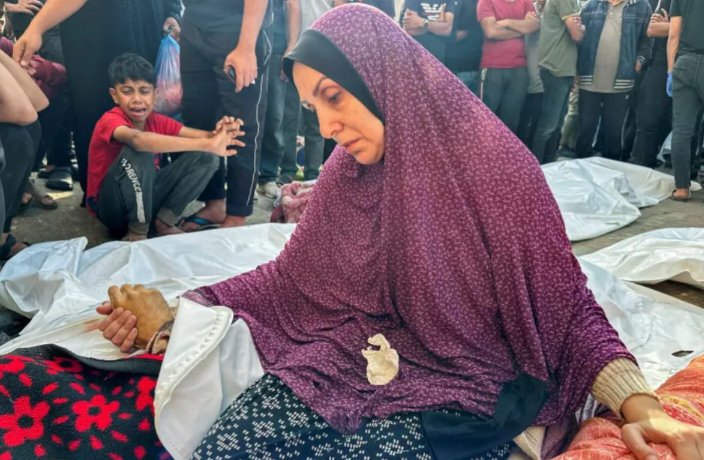Serangan Israel di Gaza: Lusinan Warga Palestina Tewas saat Mediator AS, Qatar, dan Mesir Berupaya Gencatan Senjata