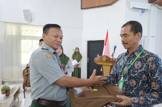 Tingkatkan Kualitas Hasil Panen,  BPDKS dan Kementan Latih Petani Sawit di Jambi 