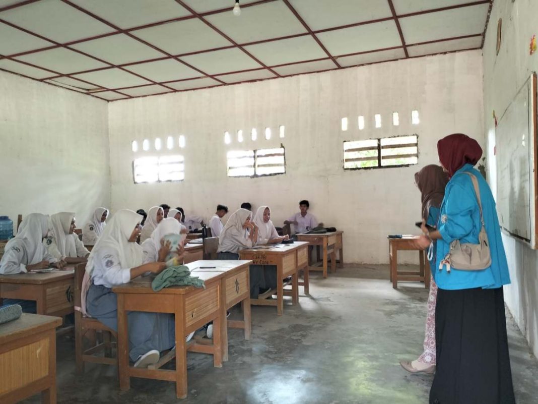 Posko 34 Kukerta UIN STS Jambi Ajak SMA YP SP 3 Mestong untuk Kuliah