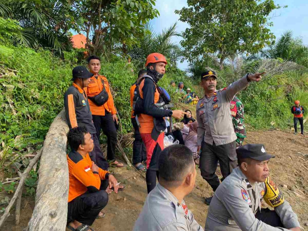 Kelelahan saat Menyebrangi Sungai Batang Tebo, Seorang Pria Terbawa Arus dan Tenggelam