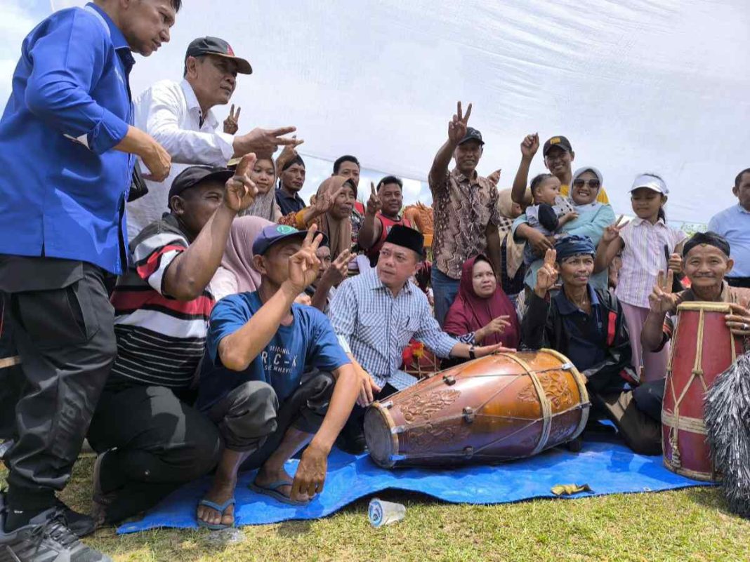 Al Haris Disambut Antusias di Mandiangin Timur Sarolangun, Tim Targetkan Kemenangan 80 Persen