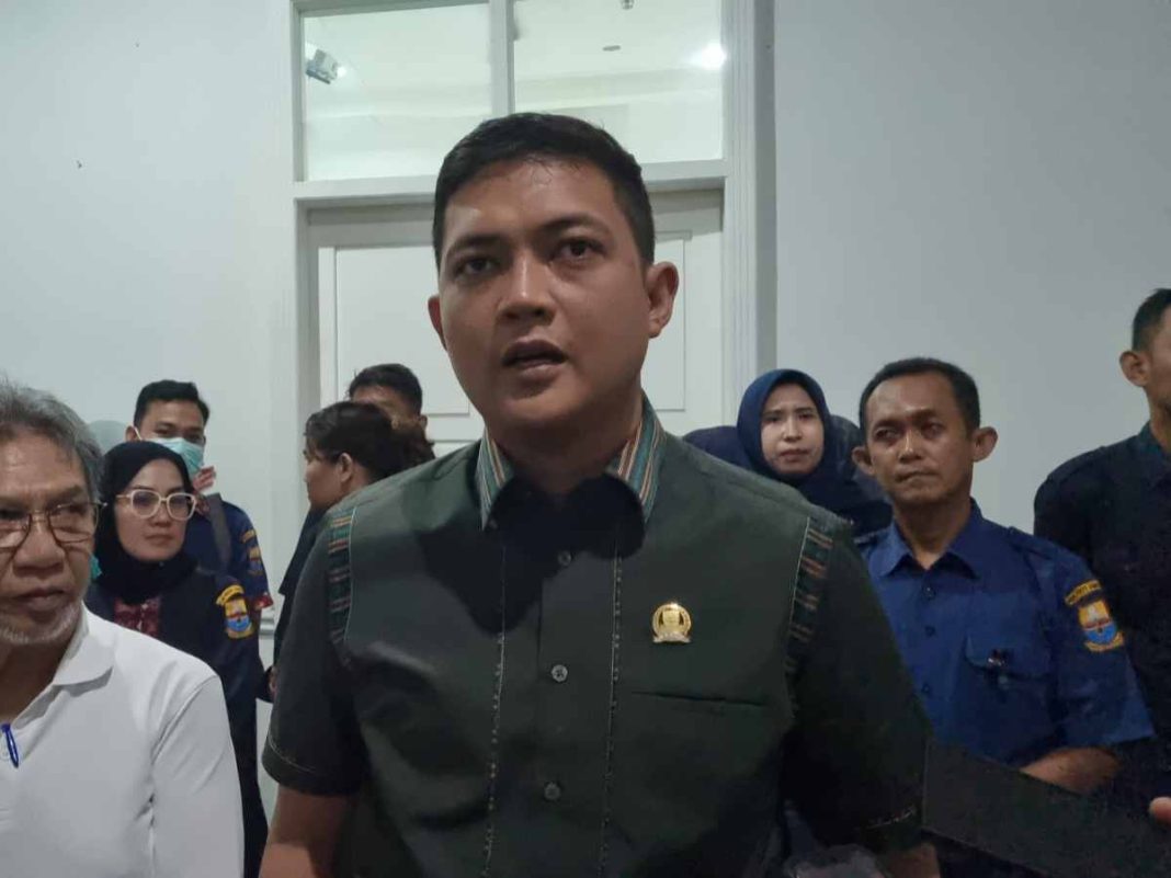 Ketua DPRD Jambi Terima Audiensi Nakes RSUD Raden Mattaher Terkait Status Honorer