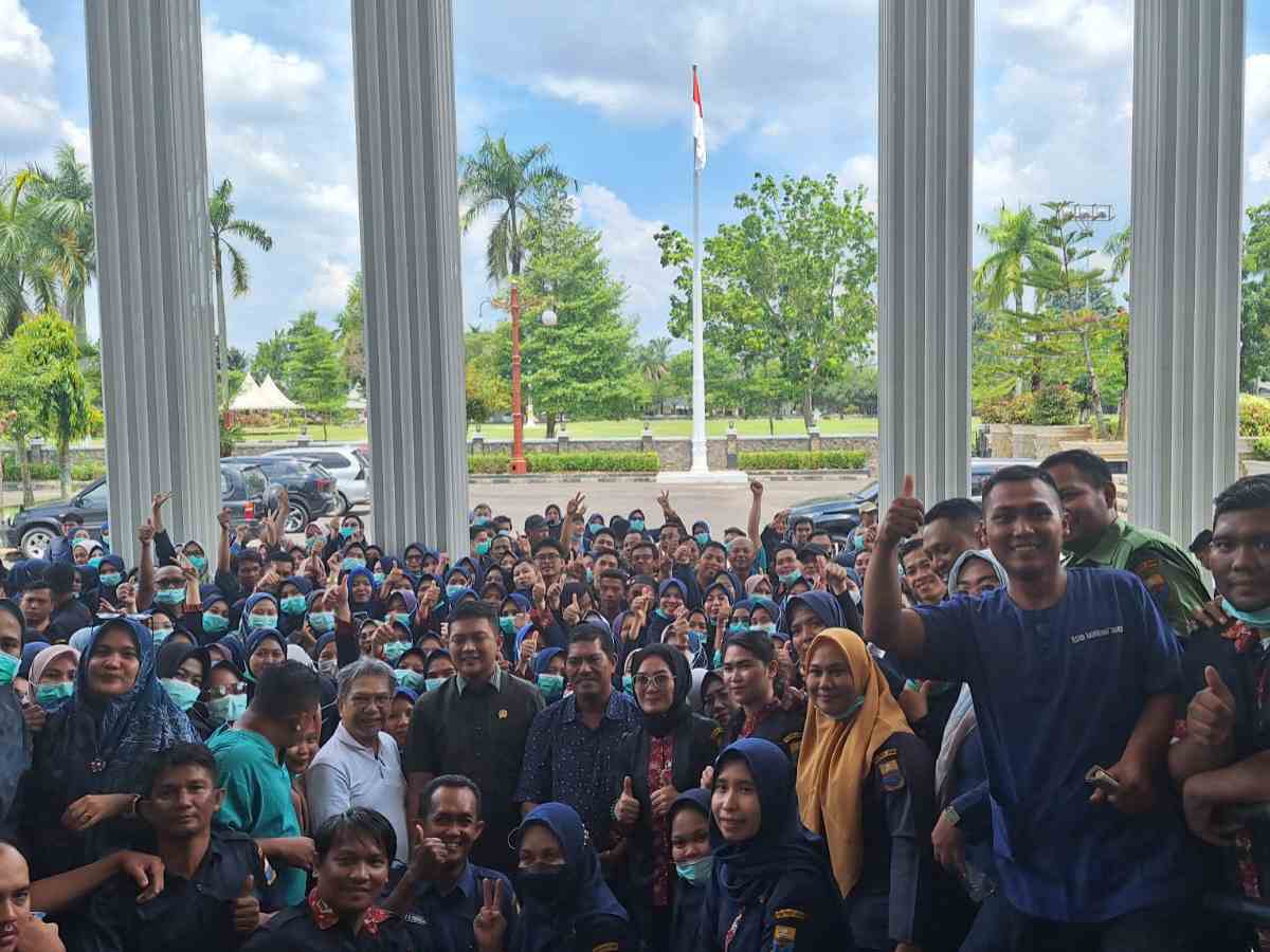 Ketua DPRD Jambi Terima Audiensi Nakes RSUD Raden Mattaher Terkait Status Honorer