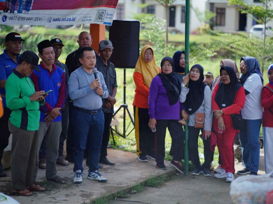 Al Haris Gotong Royong Bersama Warga Bagan Pete Kota Jambi