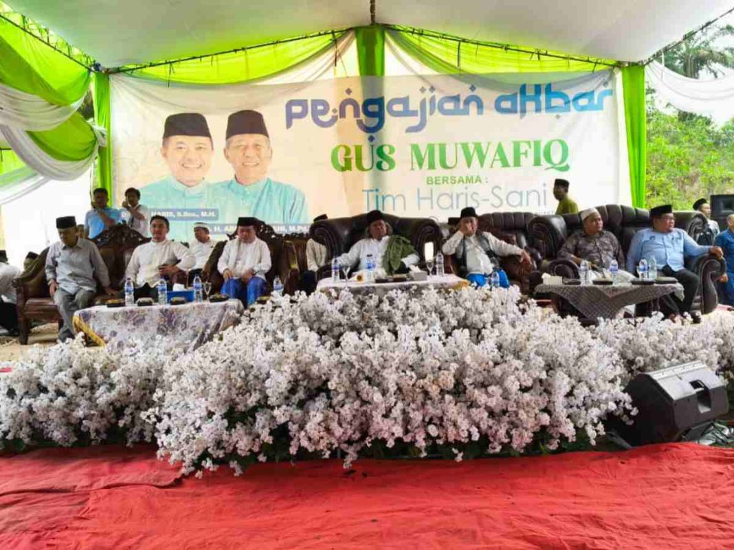 Tabligh Akbar di Sungai Bahar, Gus Muwafiq Bersama Ribuan Warga Doakan Haris-Sani Jadi Gubernur Jambi 2024-2029