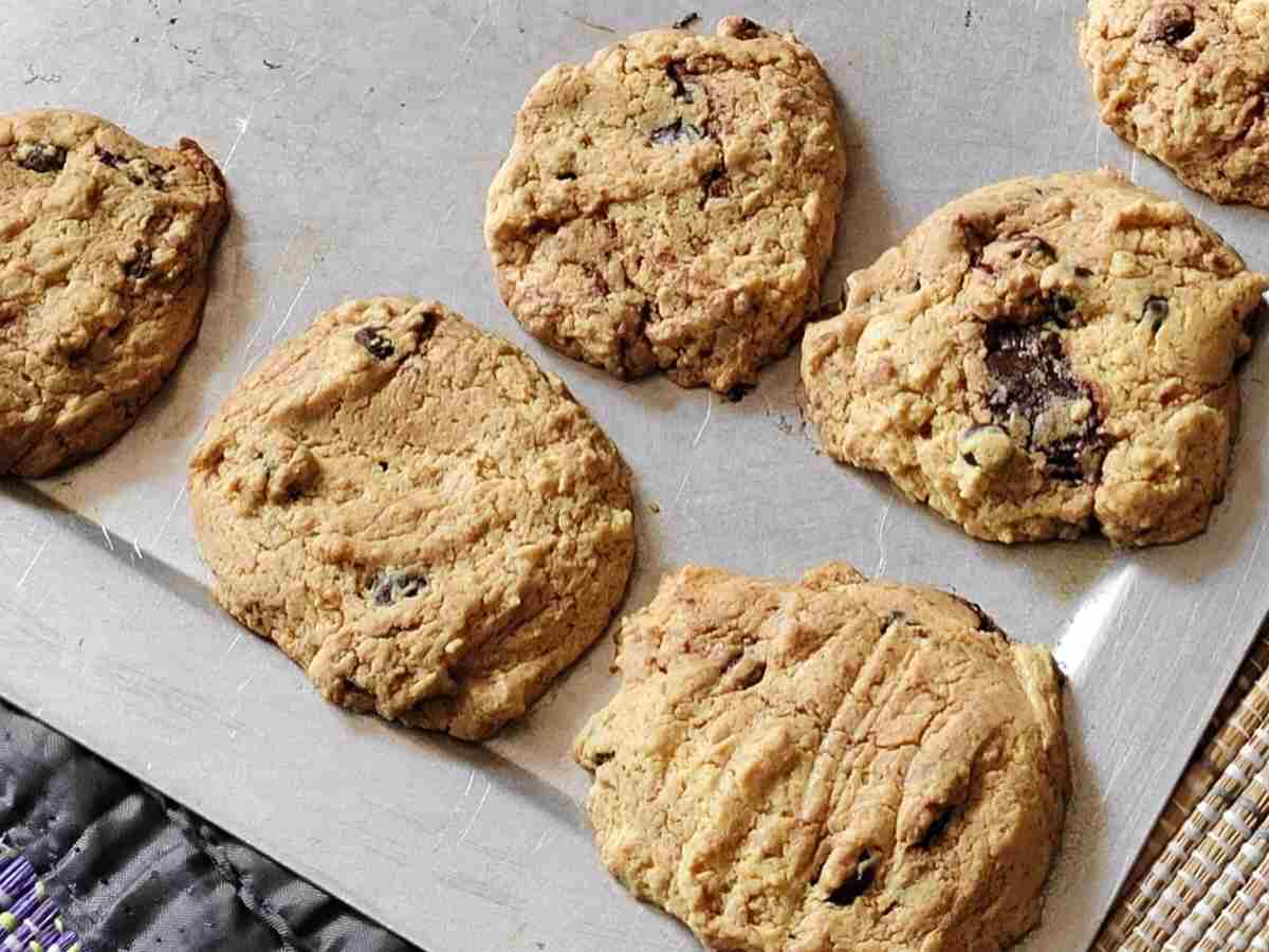 Mahasiswa UNJA Dukung PKK Desa Simpang Limo Olah Limbah Kulit Pisang Jadi Cookies Anti Stunting