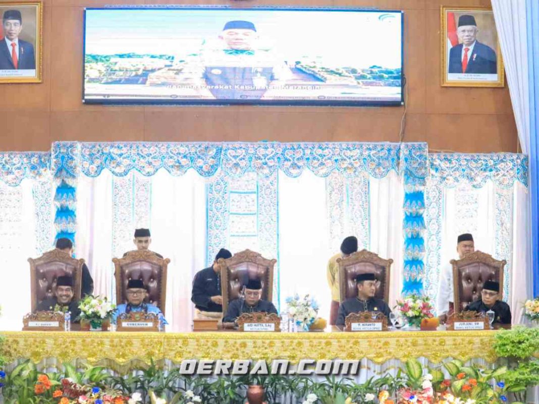 Daftar Kontestan Pilkada Muaro Jambi yang Hadir di Paripurna HUT ke-25, Masnah Absen