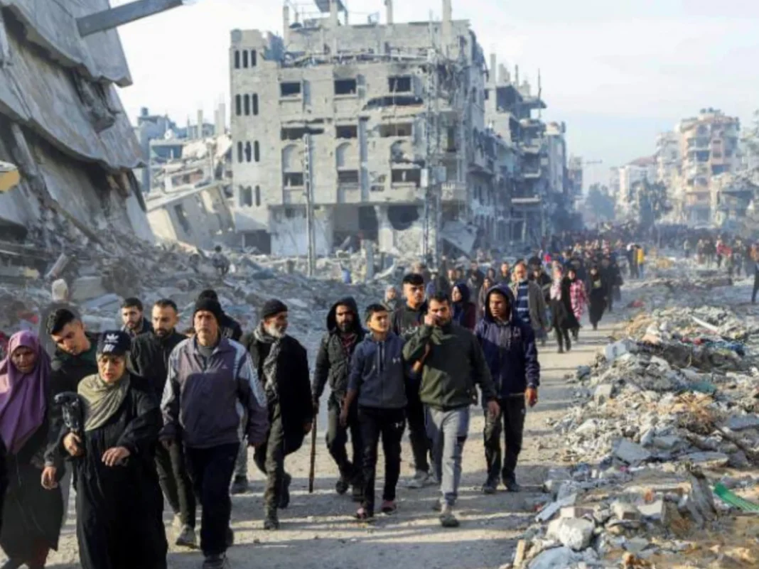 Warga Palestina Mengungsi Akibat Perang, Kembali ke Rumah di Tengah Kehancuran