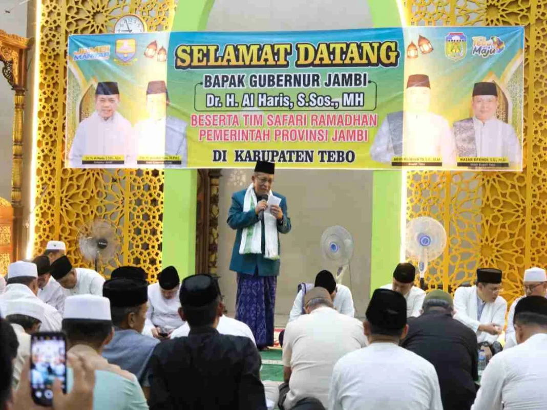 Safari Ramadan di Tebo, Wagub Sani Bagikan Bantuan dan Pesan Kerukunan