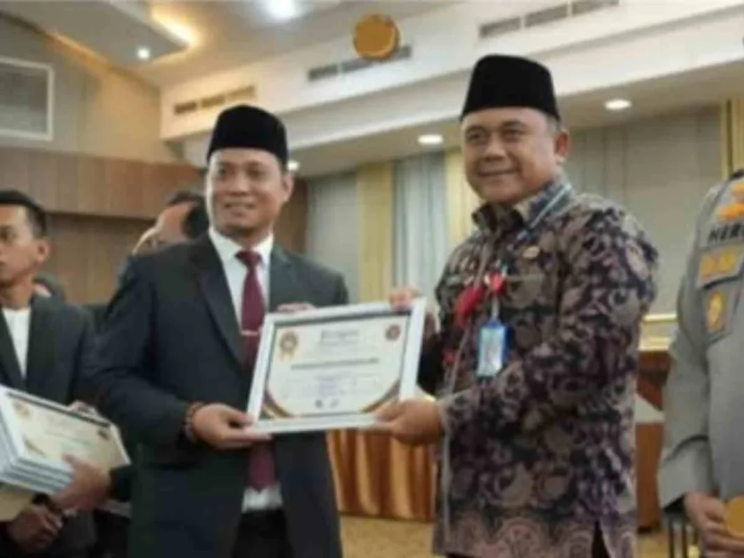 Sekda Muaro Jambi Menghadiri Rapat Pleno Terbuka Penetapan Calon Bupati dan Calon Wakil Bupati