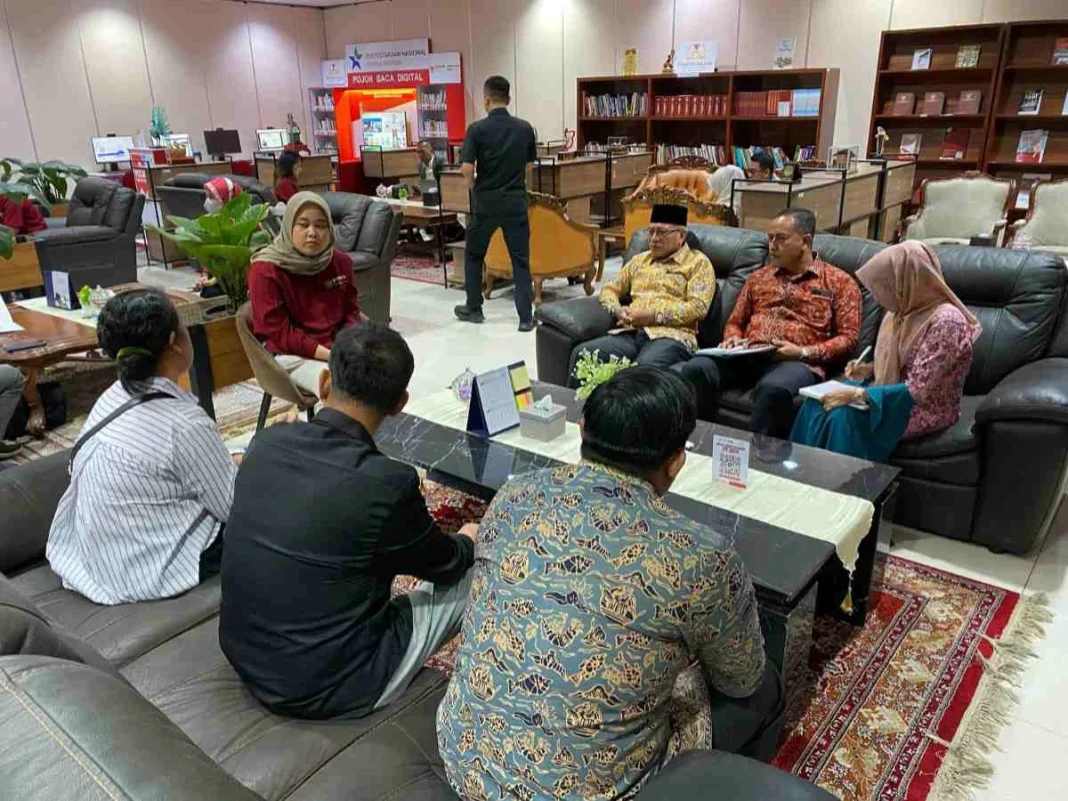 Ketua DPRD Kabupaten Muaro Jambi Aidi Hatta Menggelar Rapat Bersama MENPAN-RB