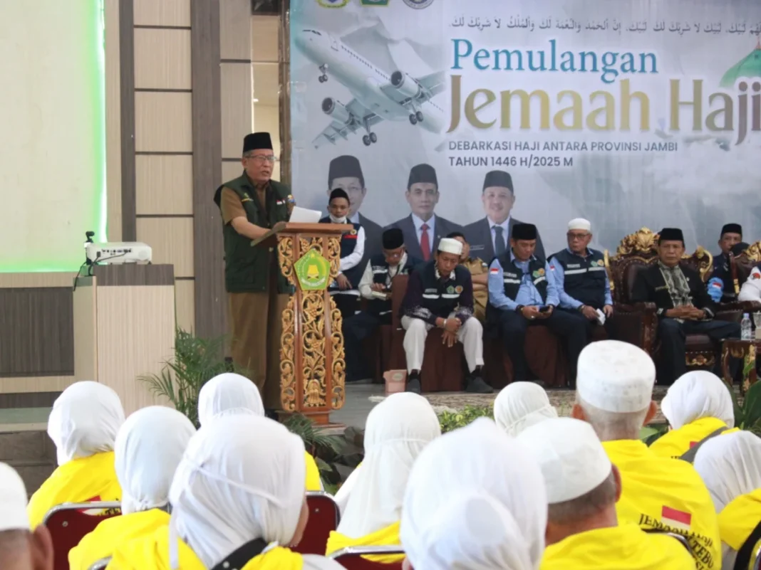 Wagub Sani Sambut Kepulangan Jama'ah Haji Kloter 16, Doakan Menjadi Haji Mabrur