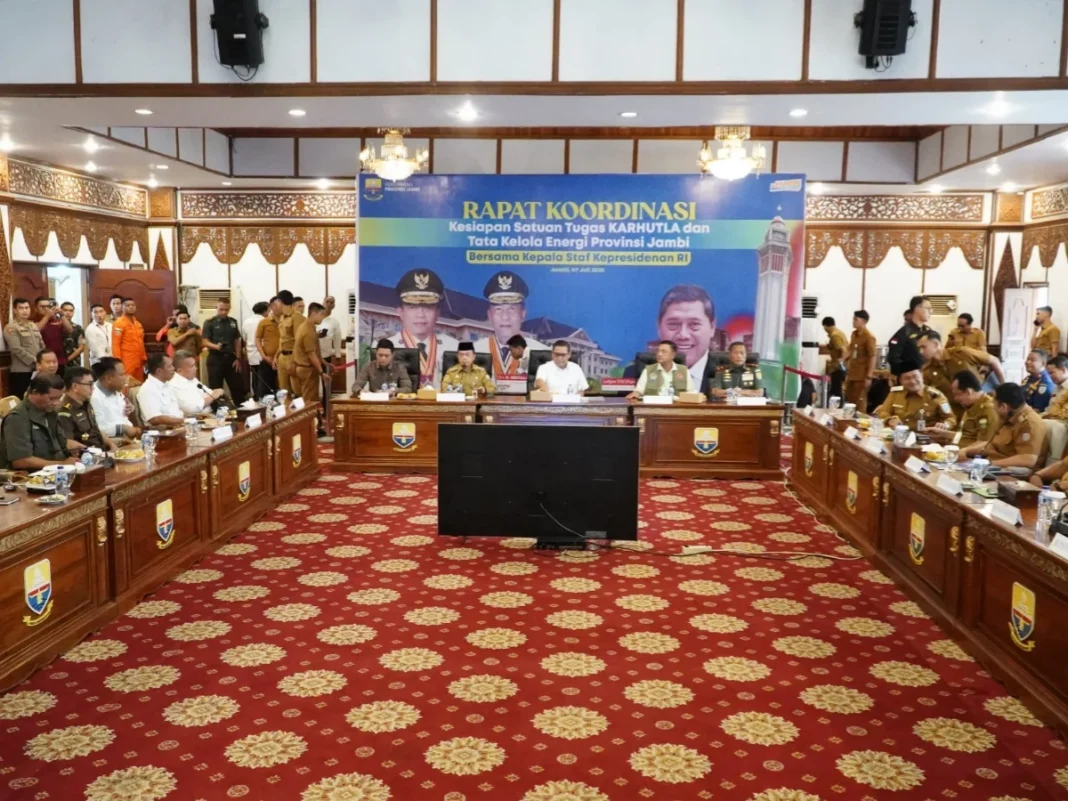 Kepala Staf Kepresidenan RI Tinjau Kesiapan Jambi Hadapi Karhutla dan Tata Kelola Energi