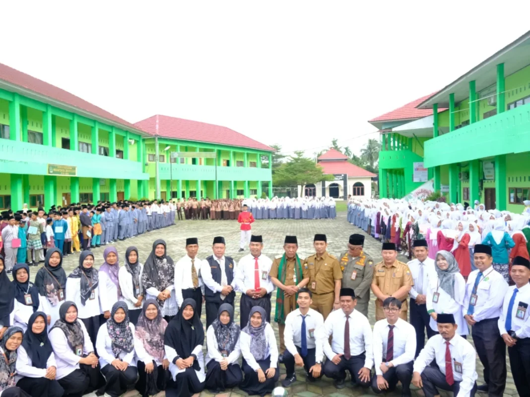 Wagub Sani Hadiri Pembukaan Matsama MAN 3 Kota Jambi: Ajak Siswa Baru Gali Potensi dan Semangat Belajar