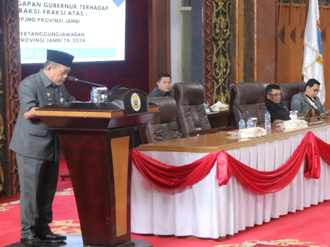 Gubernur Al Haris Sampaikan Tanggapan Pemerintah Terhadap Pemandangan Umum Fraksi DPRD Tentang Ranperda Pertanggungjawaban Pelaksanaan APBD 2024