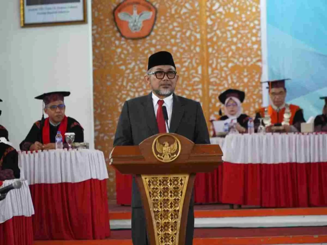 Sekda Sudirman: Wisuda Bukanlah Akhir, Tetapi Awal Pengabdian untuk Bangsa