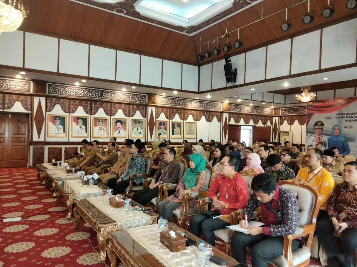 Sekda Sudirman Pimpin Exit Meeting dan Entry Meeting Bersama BPK RI