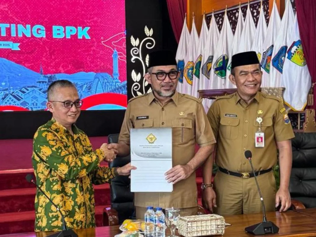 Sekda Sudirman Pimpin Exit Meeting dan Entry Meeting Bersama BPK RI