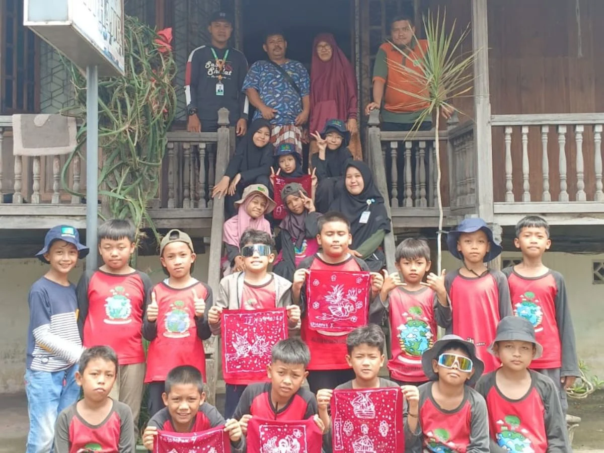 Sekolah Alam Al-Fath Jambi Adakan Kegiatan "Susur Kota"; Sehari menjadi Warga Seberang