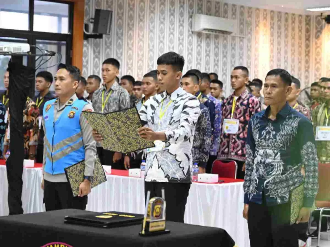 Polda Jambi Gelar Pakta Integritas dan Pengambilan Sumpah Casis Bintara Brimob 2025