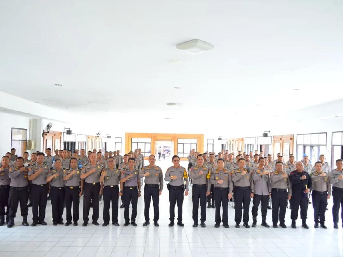 Kapolda Jambi Beri Arahan Diktuk Bintara Polri 2025, Tekankan Etika Profesi dan Presisi