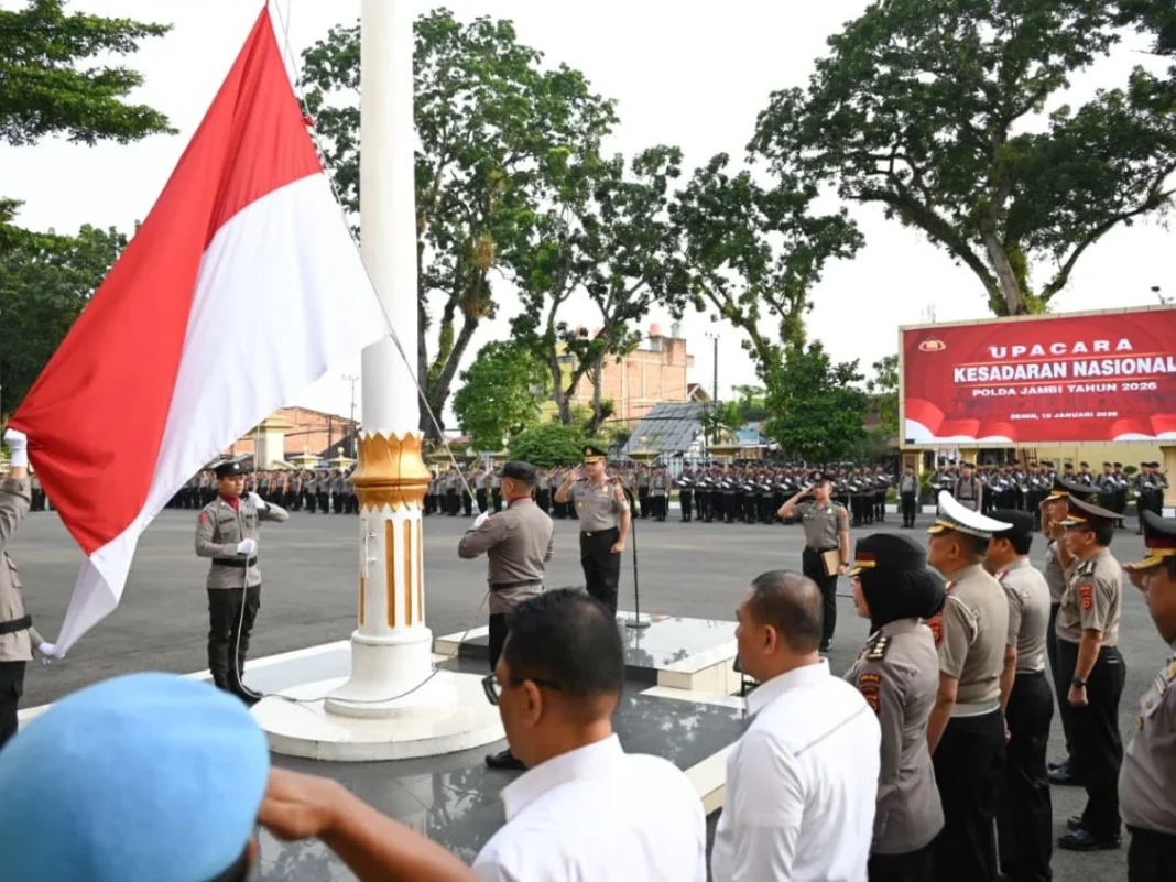 Polda Jambi Gelar Upacara Kesadaran Nasional Awal Tahun 2026 untuk Tingkatkan Semangat Patriotisme