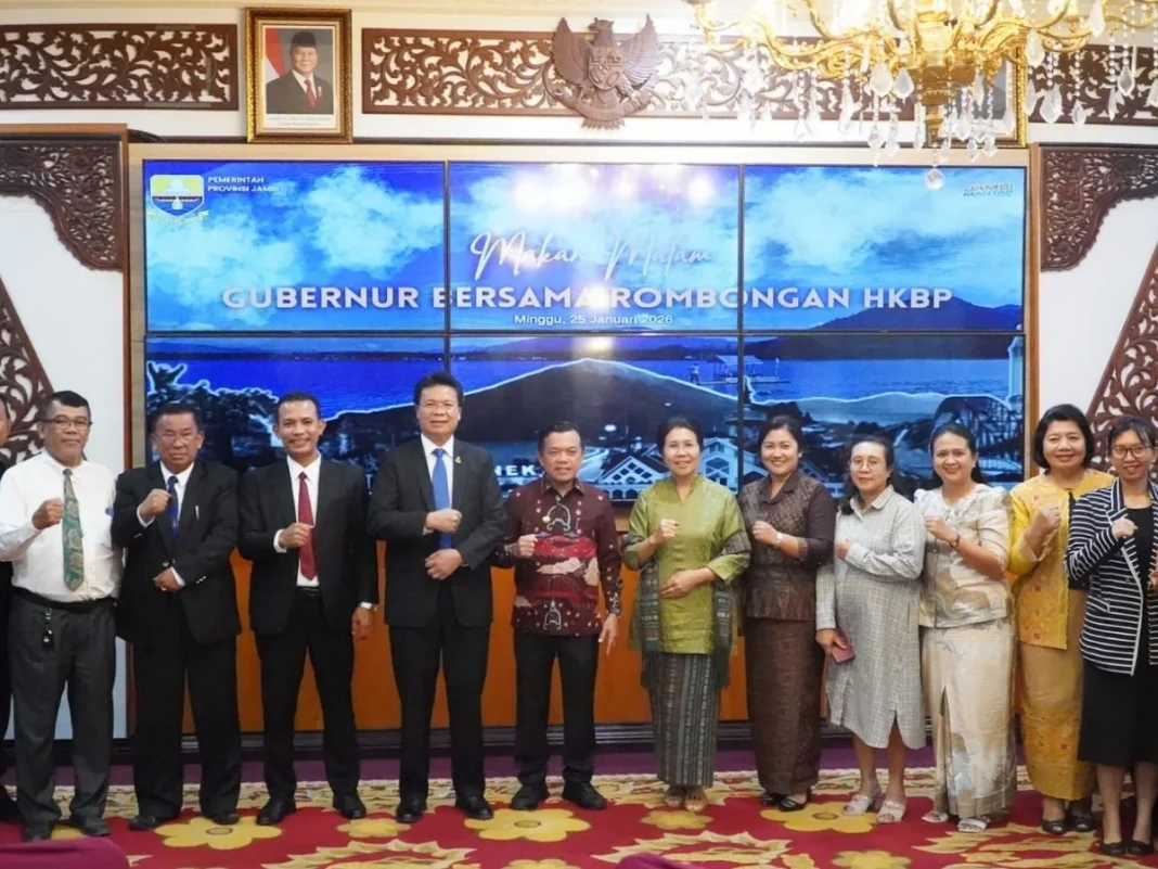 Gubernur Al Haris Ajak Pengurus Gereja HKBP Jambi Perkuat Kerukunan Antar Umat