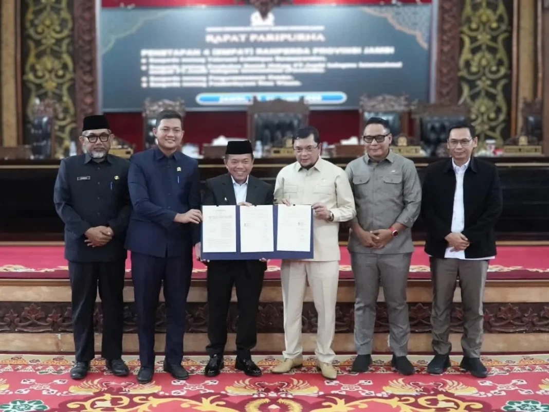 Gubernur Al Haris: Pengambilan Keputusan 4 Ranperda Tunjukkan Komitmen Pembangunan Provinsi Jambi